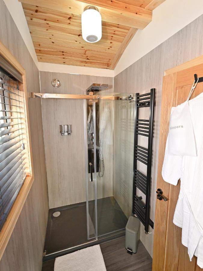 Pod 1, Sinclair Bay Lodges ケイス エクステリア 写真